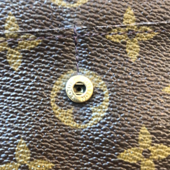 Authentic Louis Vuitton Monogram Sarah Long Wallet with Box - Picture 8 of 15